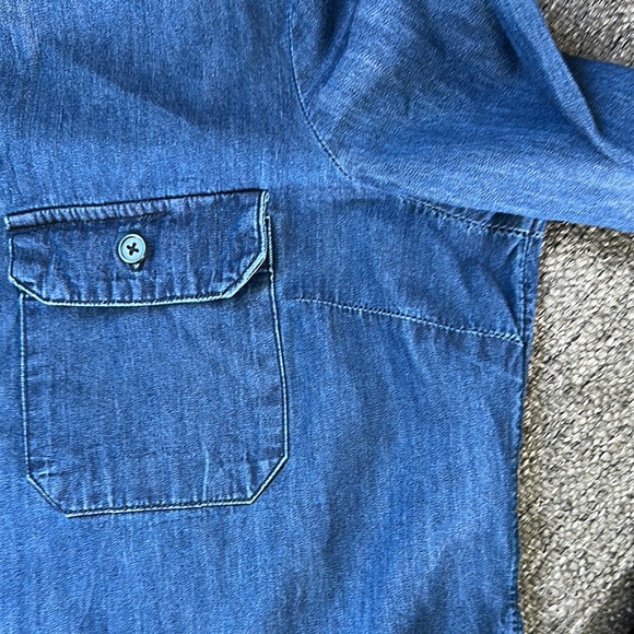 Old Navy Women’s Blue Chambray Lightweight Denim Casual Button Tunic Small - Picture 4 of 6